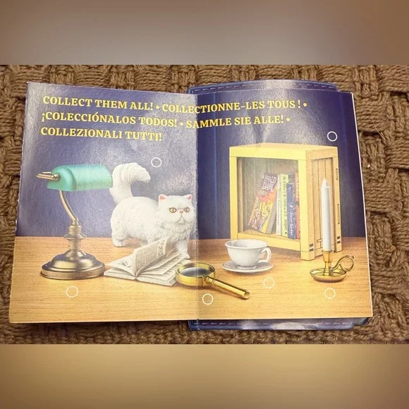 Mini Brands Books 📚 - Picture 3 of 3